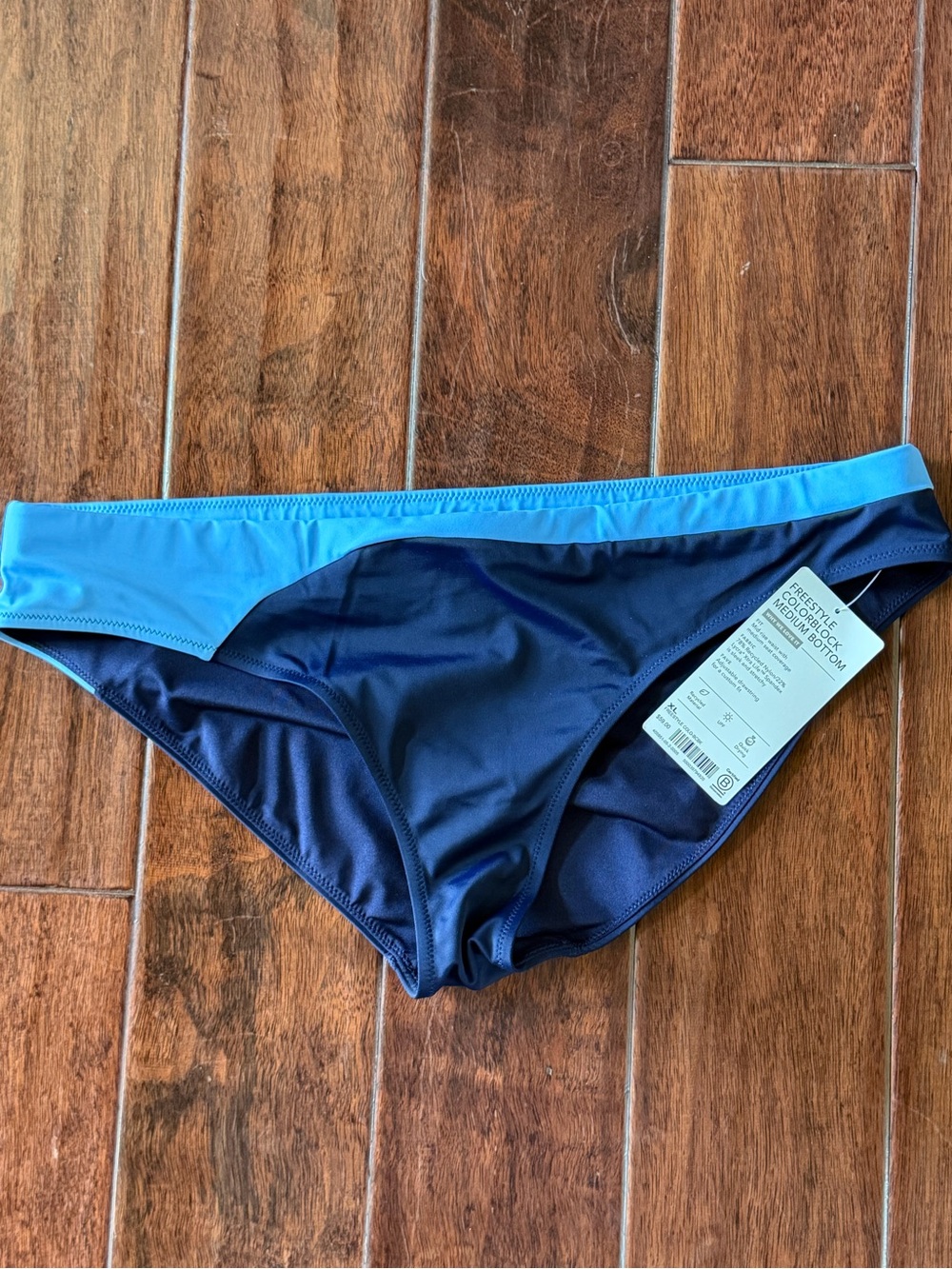 🌊 NWT Athleta Sporty Colorblock Bikini Bottom – Light Blue & Navy (XL) 🌊